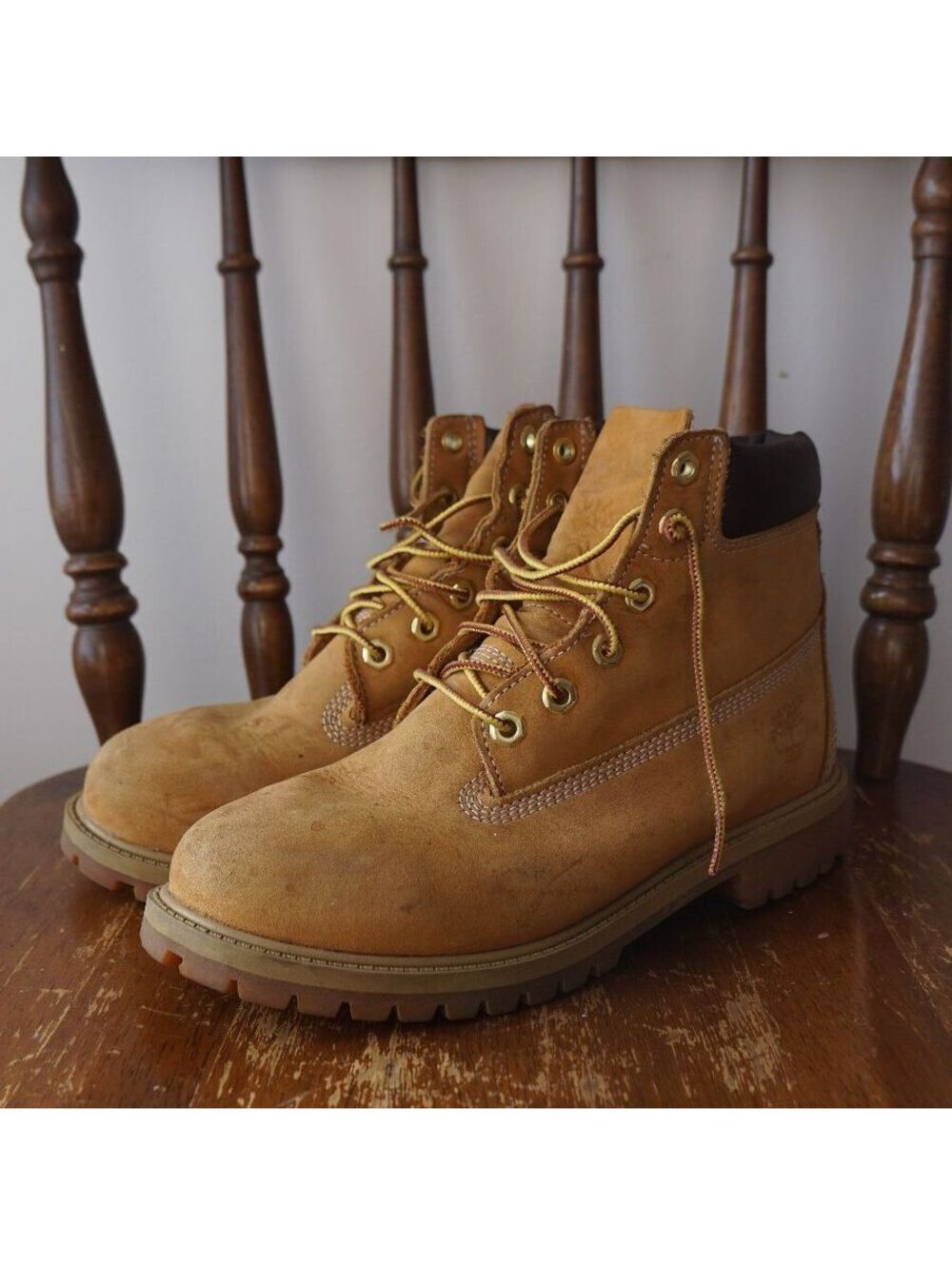 Timberland Classic Boots - fits womens 7